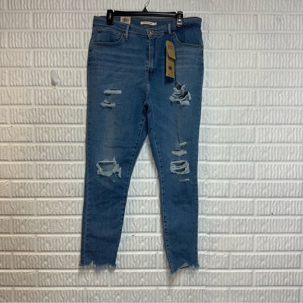 Levi’s 721 High Rise Skinny Jeans – Ripped Raw Hem (NWT) - Picture 3 of 13